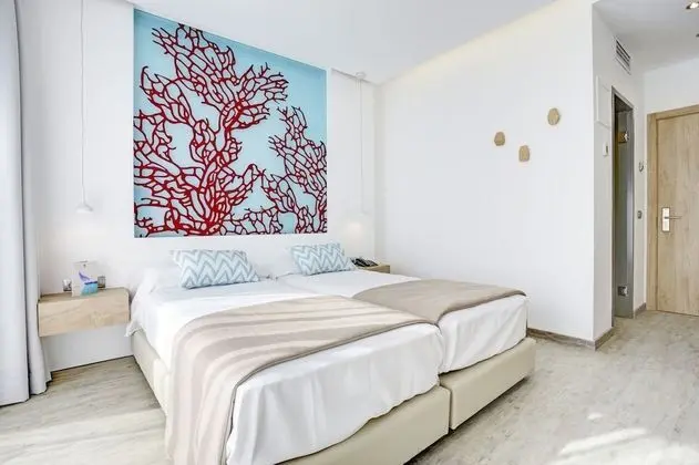 Tek Büyük Yataklı Oda, Balkon