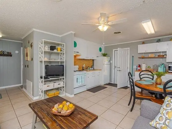 Daire, 2 Büyük (Queen) Boy Yatak, Mutfak