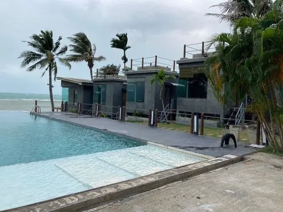 Deluxe Pool View