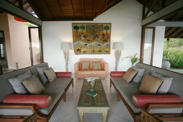 Luxury Villa, 4 Yatak Odası, Havuz Kullanımı, Göl Manzaralı