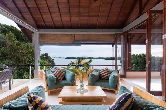 Luxury Villa, 4 Yatak Odası, Havuz Kullanımı, Göl Manzaralı