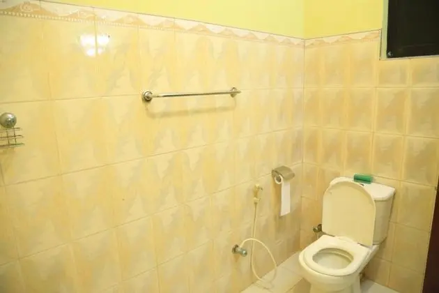 Deluxe Tek Büyük Yataklı Oda (With Fan)