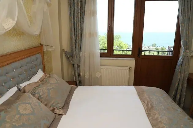 Double Room with Balcony and Sea View