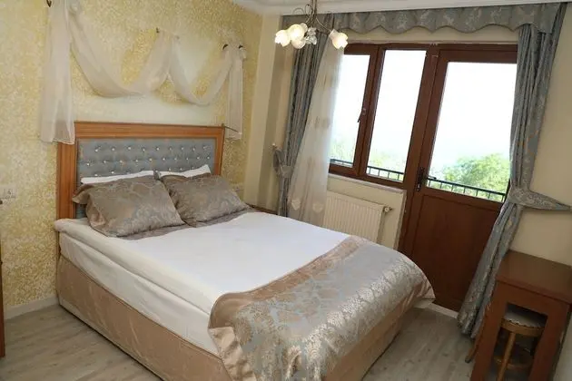 Double Room with Balcony and Sea View