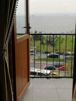Double Room with Balcony and Sea View
