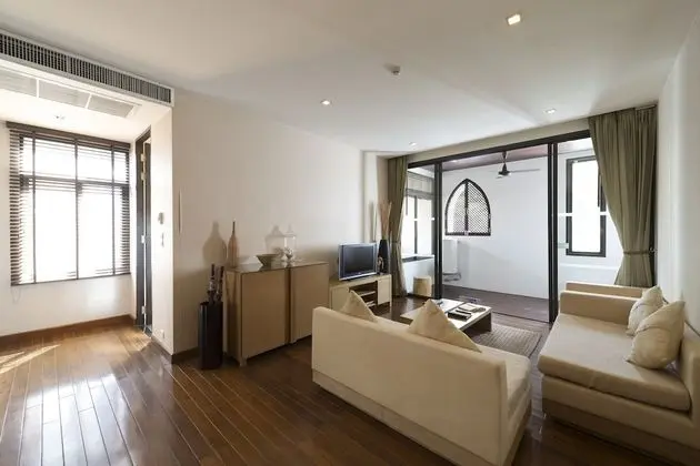 One Bedroom Deluxe Suite