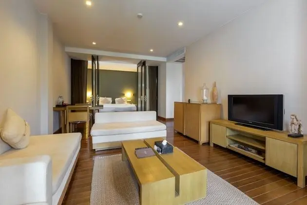 One Bedroom Deluxe Suite