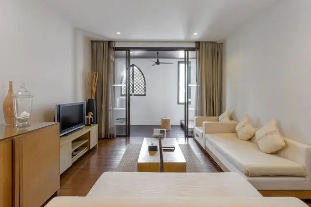 One Bedroom Deluxe Suite