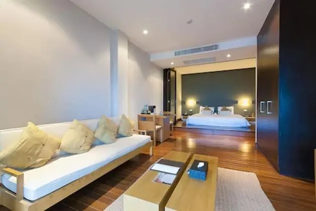 One Bedroom Deluxe Suite