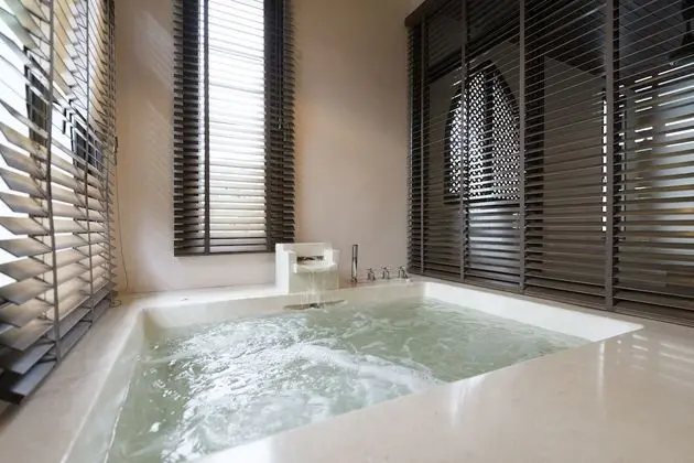 One Bedroom Deluxe Suite