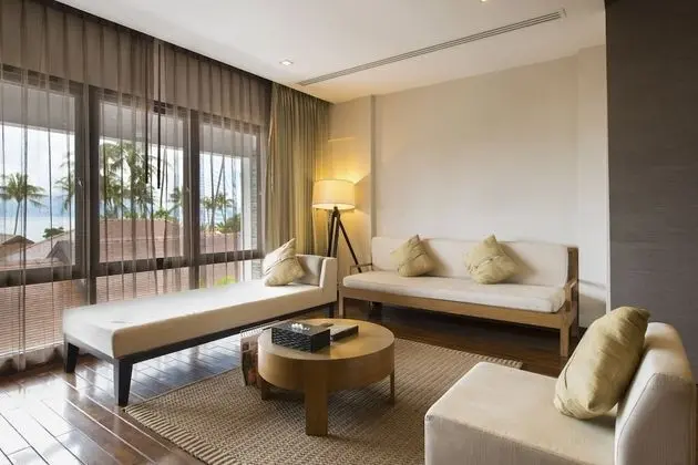 One Bedroom Suite Sea View