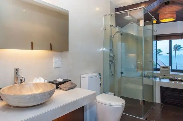 One Bedroom Suite Sea View
