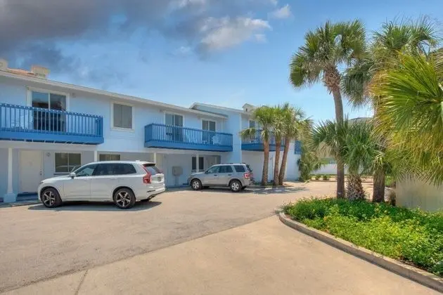 Daire (Sea La Vie Beach  Oceanfront Patio Pe)