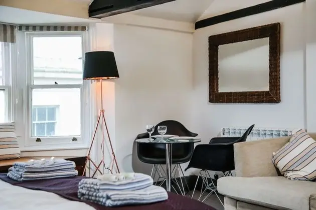 Apart Daire, 1 Çift Kişilik Yatak
