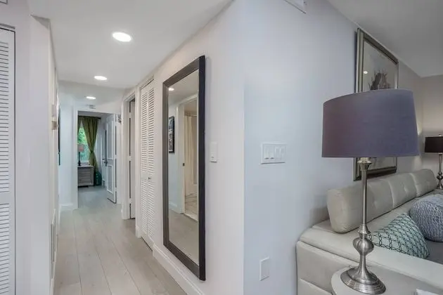 Daire (Sea La Vie Villa with Tropical Views)