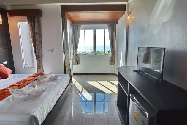 Deluxe Double Bed With Balcony and Sea View