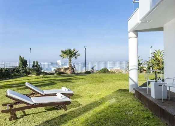 Premium Garden Suite