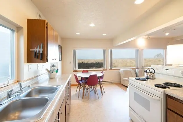 Ev, 2 Büyük (Queen) Boy Yatak (Sea Lion Crossing)