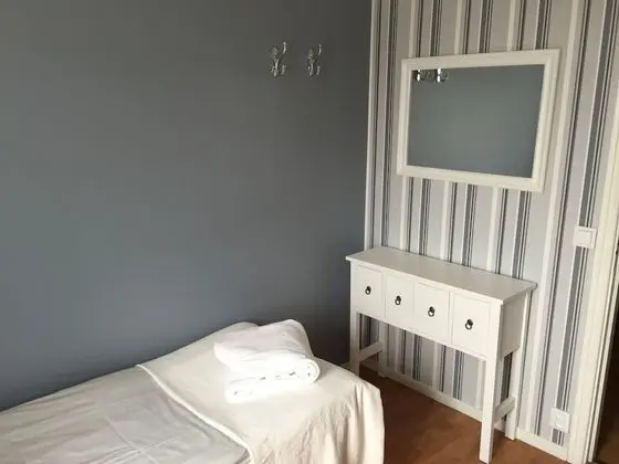 Standard İki Ayrı Yataklı Oda, 2 Tek Kişilik Yatak, Ortak Banyo, Liman Manzaralı