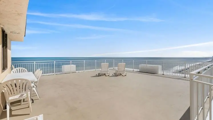 Çatı Katı Süiti (Penthouse)