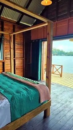 Deluxe Bungalov, Deniz Manzaralı, Deniz Üstü