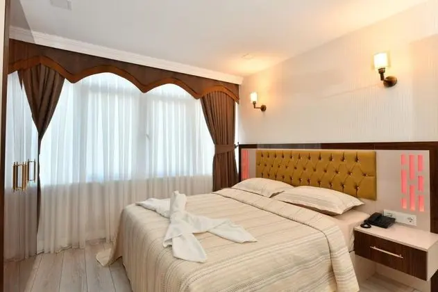 Suite, Bahçe Manzaralı, Mutfaklı
