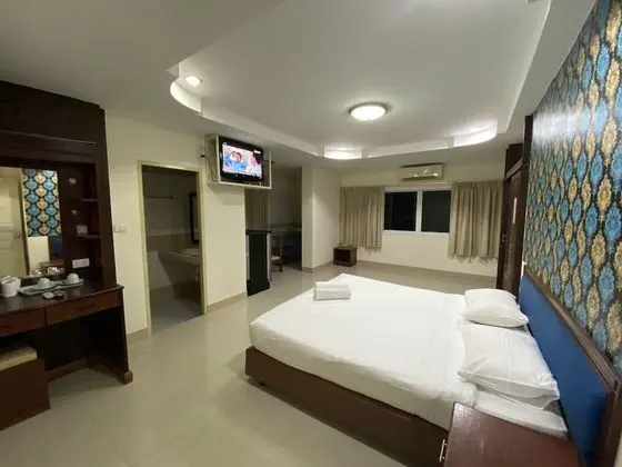 Deluxe Tek Büyük Yataklı Oda