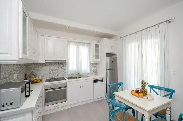 Grand Villa, 5 Yatak Odası, Kişiye Özel Havuzlu, Deniz Manzaralı