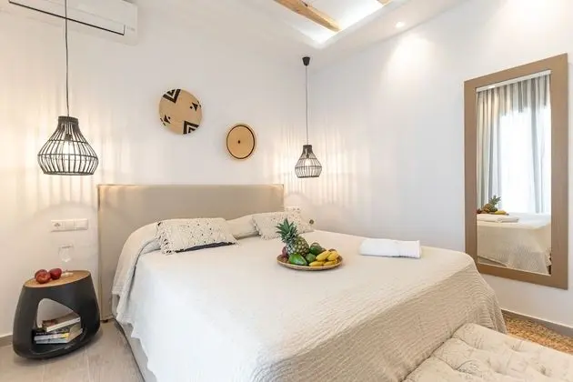 Grand Süit, 3 Yatak Odası, Kişiye Özel Havuzlu, Kısmi Deniz Manzaralı
