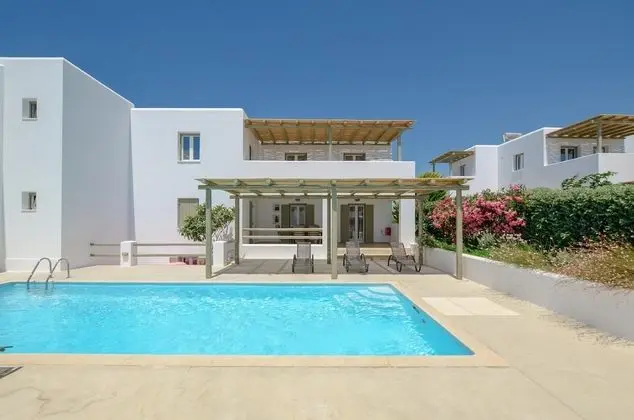 Grand Süit, 3 Yatak Odası, Kişiye Özel Havuzlu, Kısmi Deniz Manzaralı