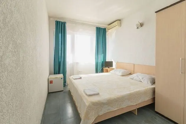 Tek Büyük Yataklı Oda, Balkon, Deniz Manzaralı