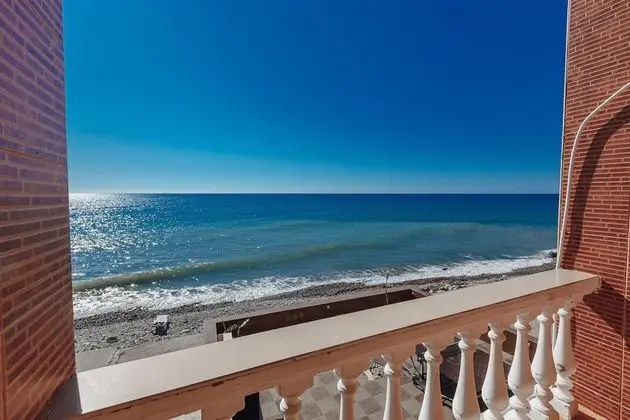 Tek Büyük Yataklı Oda, Balkon, Deniz Manzaralı