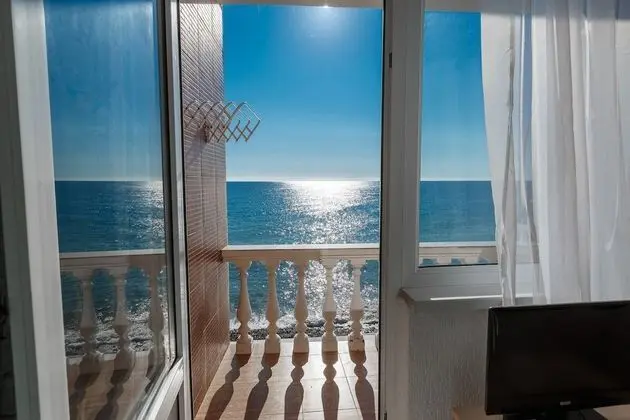Tek Büyük Yataklı Oda, Balkon, Deniz Manzaralı