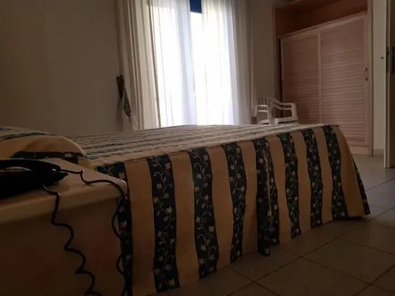 Tek Büyük veya İki Ayrı Yataklı Oda, Havuz Manzaralı