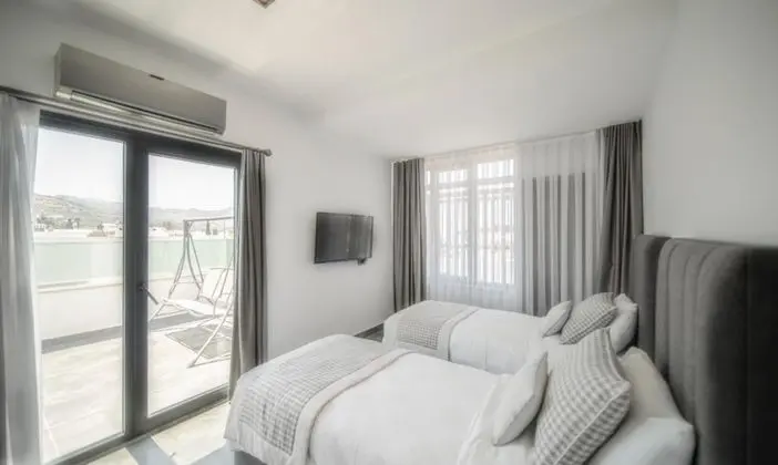 Grand Deluxe Suite