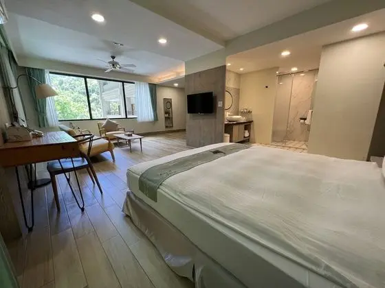 Deluxe Tek Büyük veya İki Ayrı Yataklı Oda, Dağ Manzaralı (King OR Double beds)