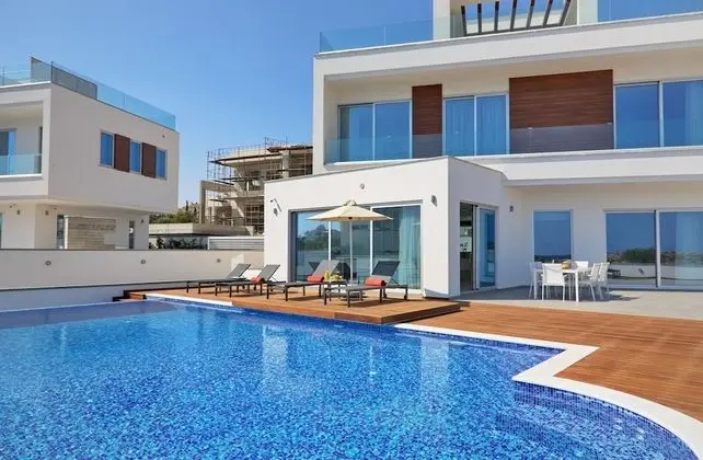 Villa, 3 Yatak Odası, Kişiye Özel Havuzlu (Two)