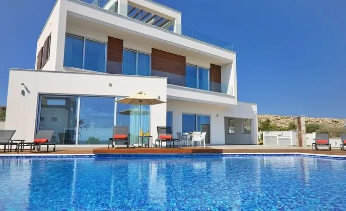 Villa, 3 Yatak Odası, Kişiye Özel Havuzlu (Two)