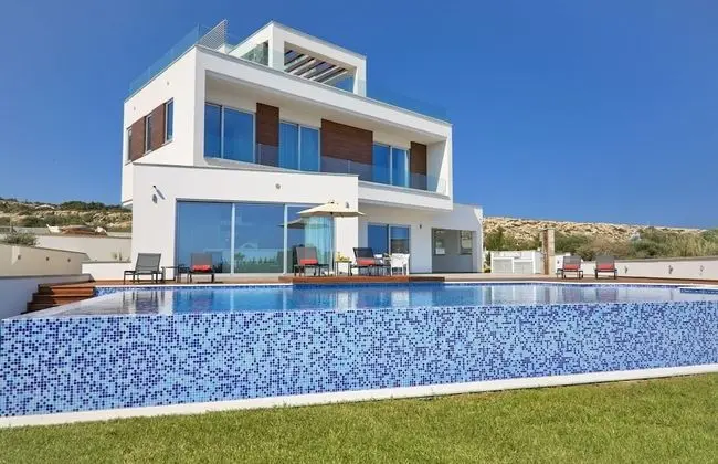 Villa, 3 Yatak Odası, Kişiye Özel Havuzlu (Two)