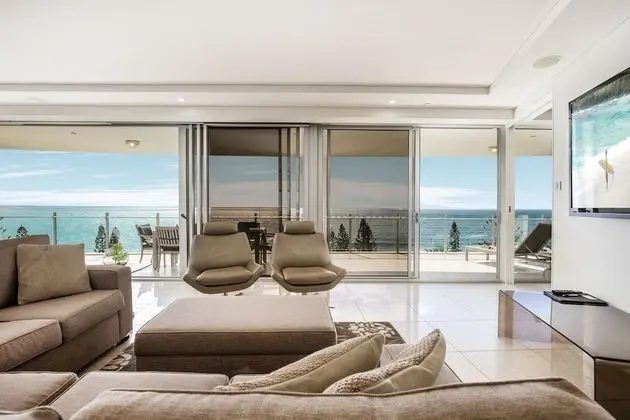 3 Bedroom Luxe Apartment