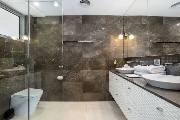 3 Bedroom Luxe Apartment