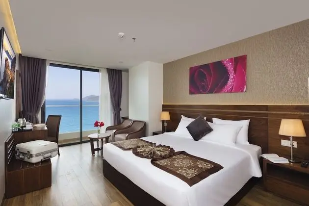 Executive Tek Büyük veya İki Ayrı Yataklı Oda, Balkon, Deniz Manzaralı