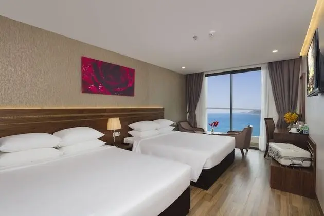 Executive Tek Büyük veya İki Ayrı Yataklı Oda, Balkon, Deniz Manzaralı