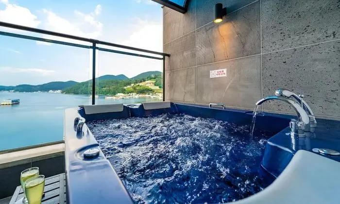 #202 (Spa Ocean View)