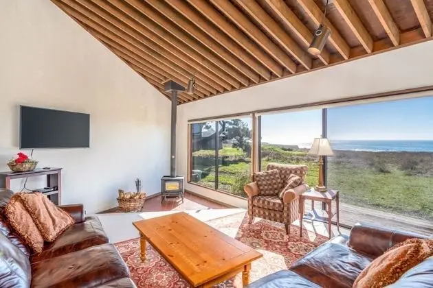 Ev, 1 En Büyük (King) Boy Yatak, Sıcak Su Havuzu, Okyanus Manzaralı