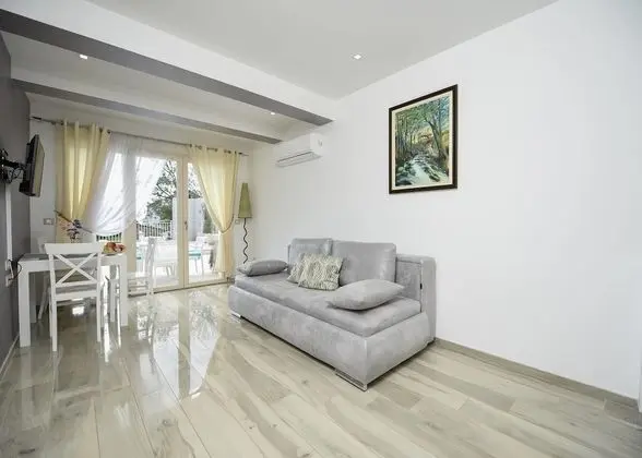 Classic Apart Daire, Dağ Manzaralı