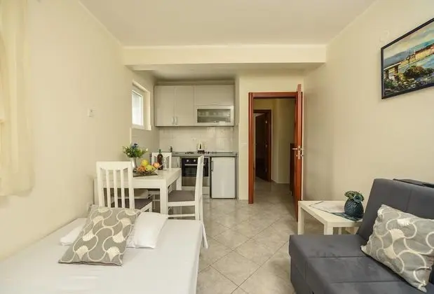 Classic Apart Daire, Deniz Manzaralı