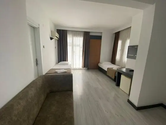 1+1 Suite Deniz Manzaralı Oda