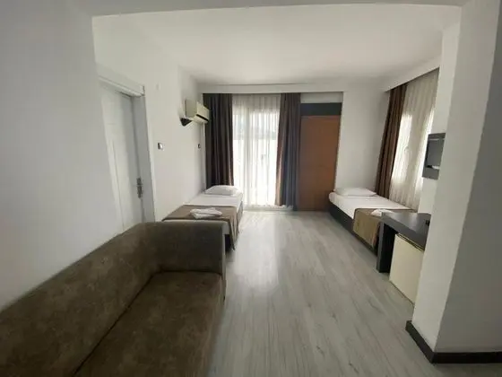 1+1 Suite Deniz Manzaralı Oda
