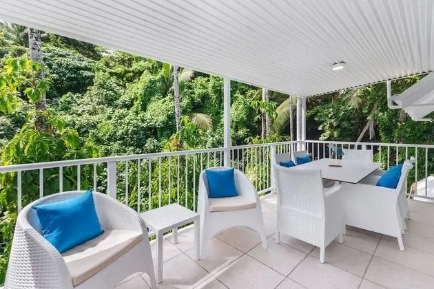 Rainforest Canopy Two Bedroom Apartment